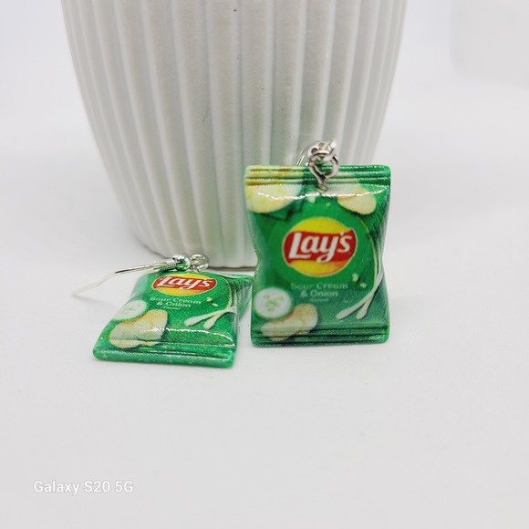 Handmade Sour Cream & Onion Chip Dangle Drop Earrings Fun Novelty Food NWOT - Picture 5 of 6